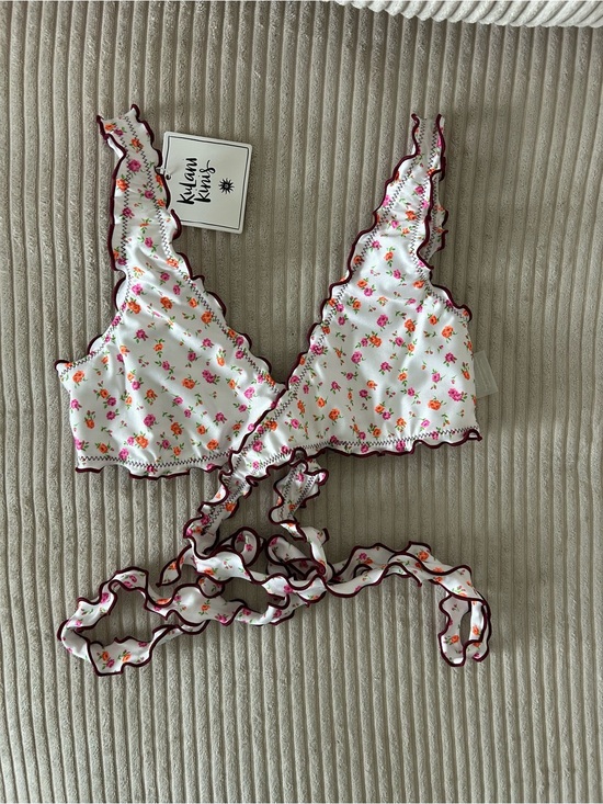 Kulani Kinis Other - Kulani Kinis White Floral Ruffle Bikini Top with Pink & Orange Flowers